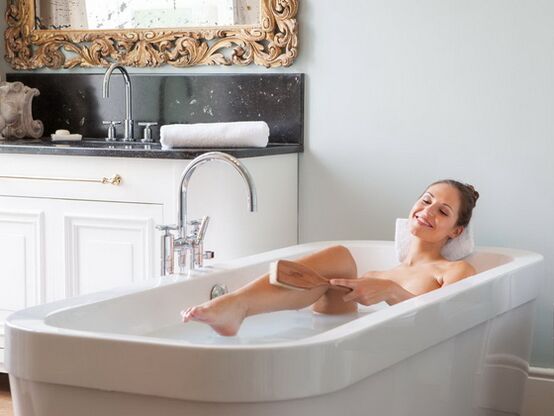 Pour nettoyer la peau, vous devez la laver à l'eau tiède
